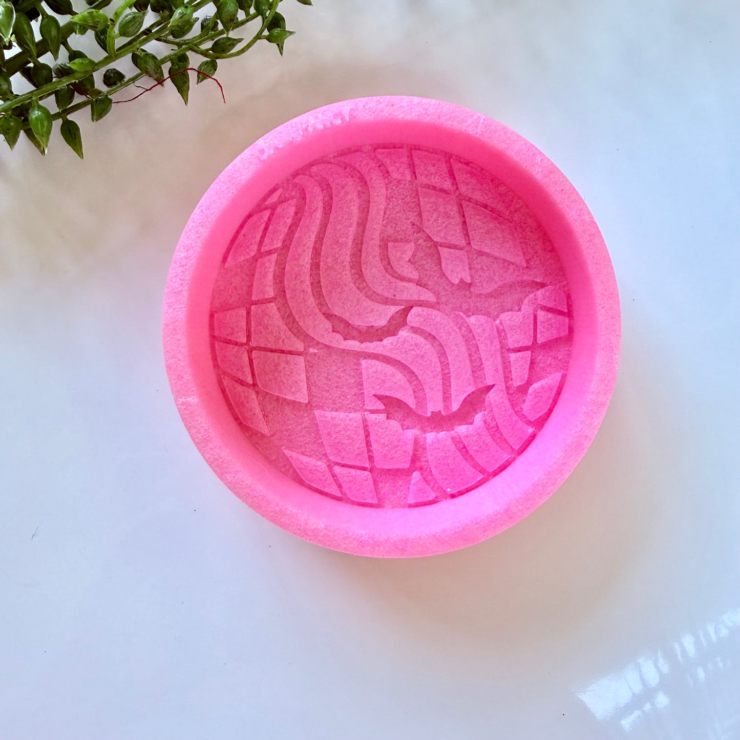 Disco Ball with Waves and Bats Freshie Mold