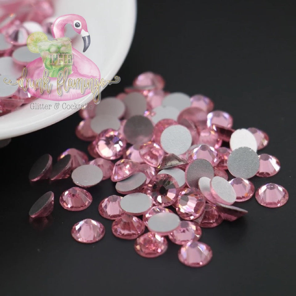 Light rose (light pink) glass crystal flatbacks